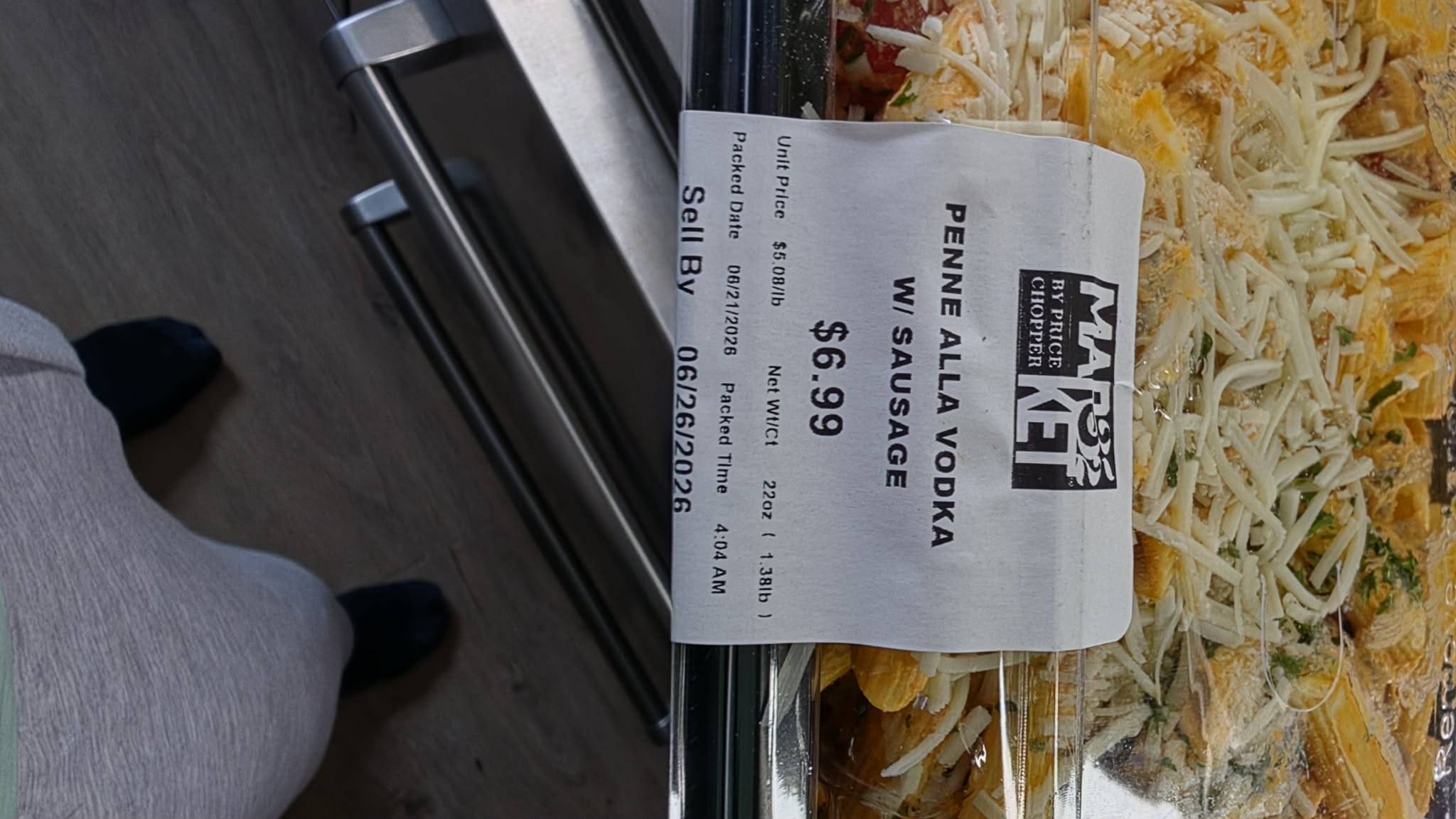 Market 32 penne alla vodka with sausage package